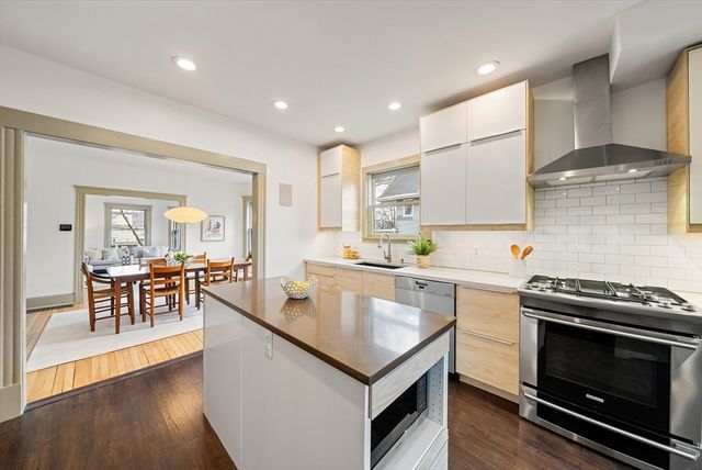 23 Lawndale Street, Belmont, MA 02478