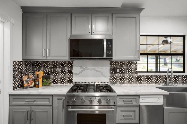 3861 High View Dr, Placerville, CA 95667