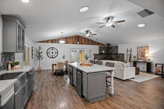 3861 High View Dr, Placerville, CA 95667