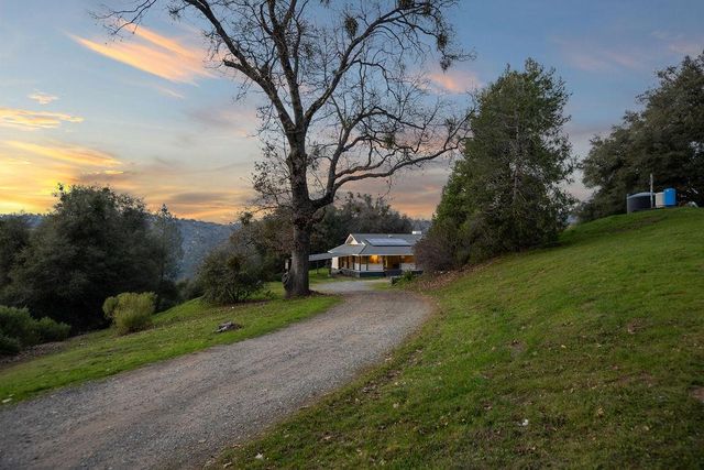 3861 High View Dr, Placerville, CA 95667