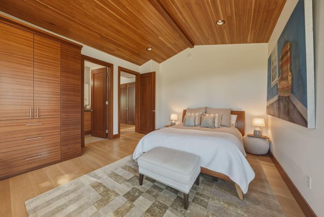 1496 NW Puccoon Court, Bend, OR 97703