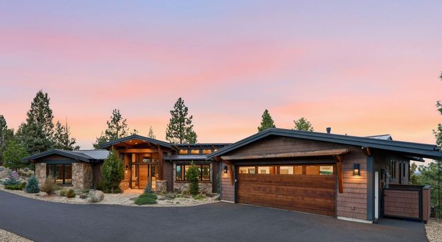 1496 NW Puccoon Court, Bend, OR 97703