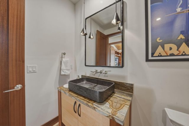 1496 NW Puccoon Court, Bend, OR 97703