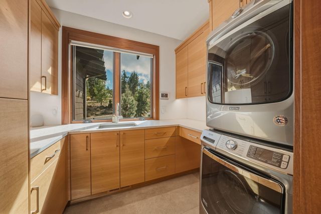 1496 NW Puccoon Court, Bend, OR 97703