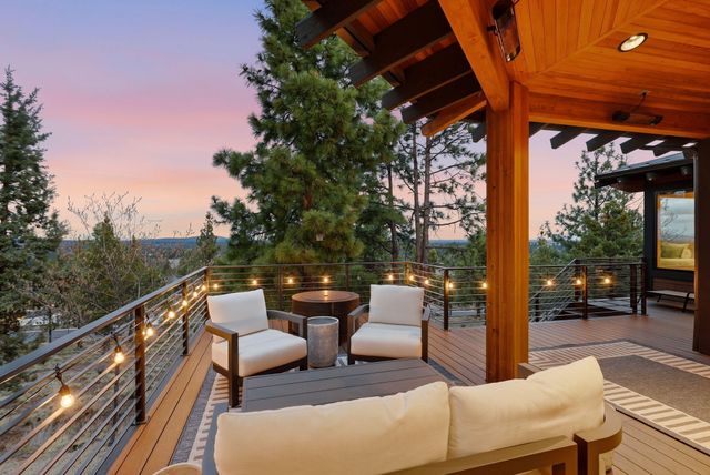 1496 NW Puccoon Court, Bend, OR 97703