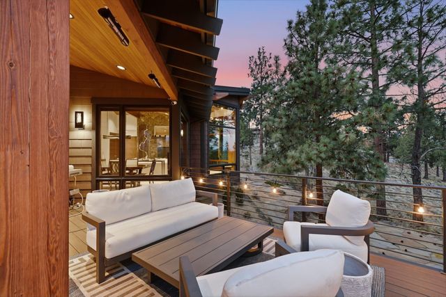 1496 NW Puccoon Court, Bend, OR 97703