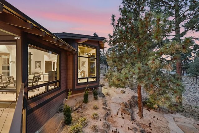 1496 NW Puccoon Court, Bend, OR 97703