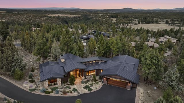 1496 NW Puccoon Court, Bend, OR 97703