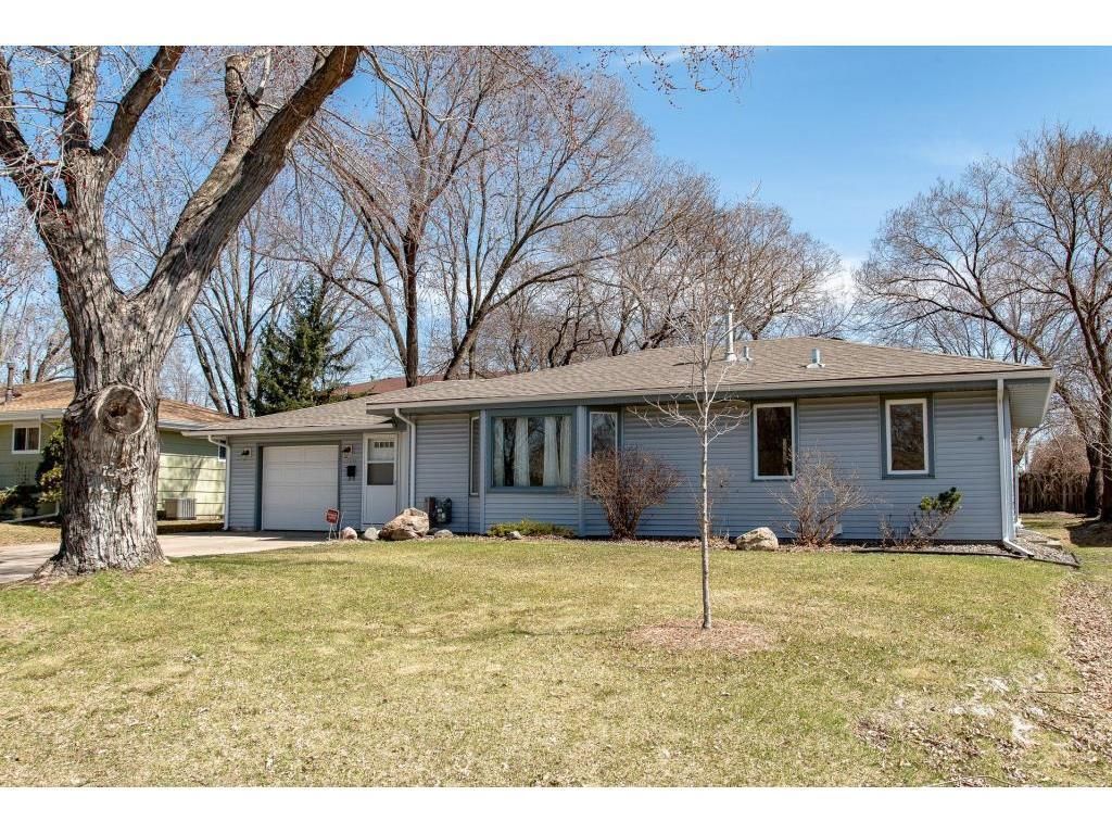 5631 6th Street NE, Fridley, MN 55432