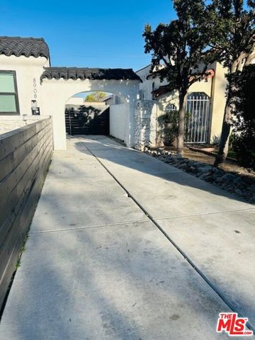 8906 S Harvard Boulevard, Los Angeles, CA 90047