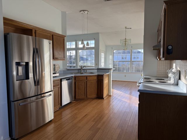 3800 Round Rock Dr, Antioch, TN 37013