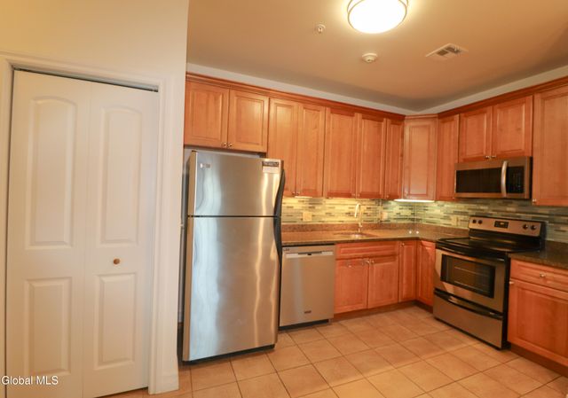 8 Wall Street APT 241, Clifton Park, NY 12065