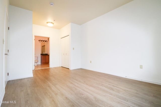 8 Wall Street APT 241, Clifton Park, NY 12065