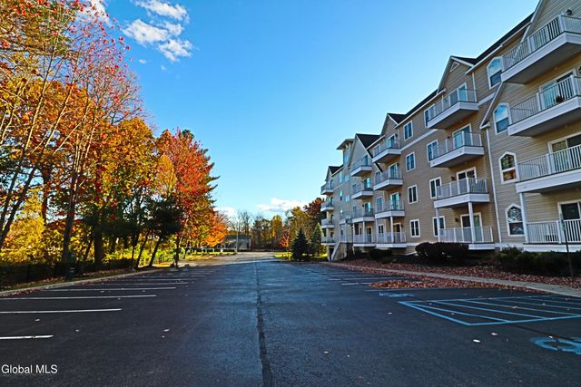 8 Wall Street APT 241, Clifton Park, NY 12065