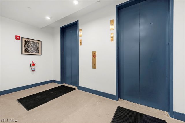 14650 Detroit Avenue 705, Lakewood, OH 44107