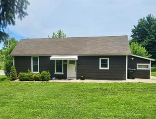 667 Thornton Street, Leavenworth, KS 66048