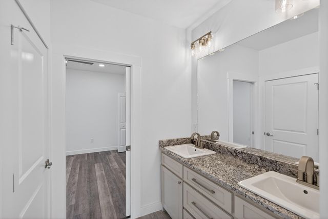 207 Lindsey Avenue, Adair, OK 74330