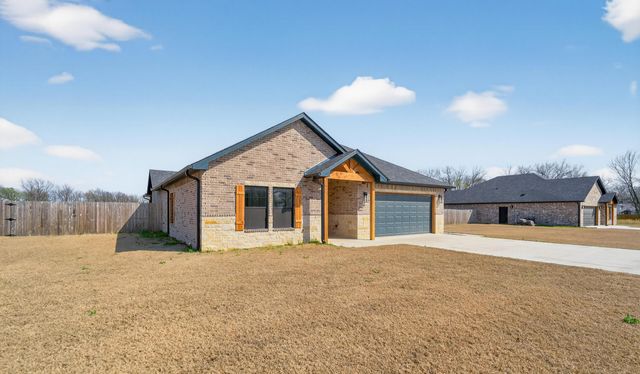 207 Lindsey Avenue, Adair, OK 74330