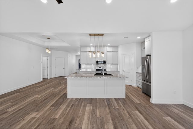 207 Lindsey Avenue, Adair, OK 74330