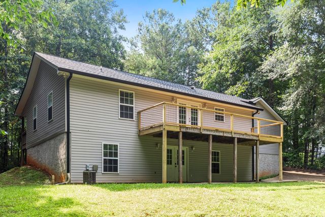 433 Burns Mill Road, West Union, SC 29696
