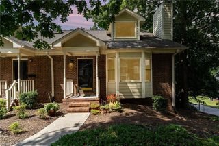 10 Park Village Lane A, Greensboro, NC 27455
