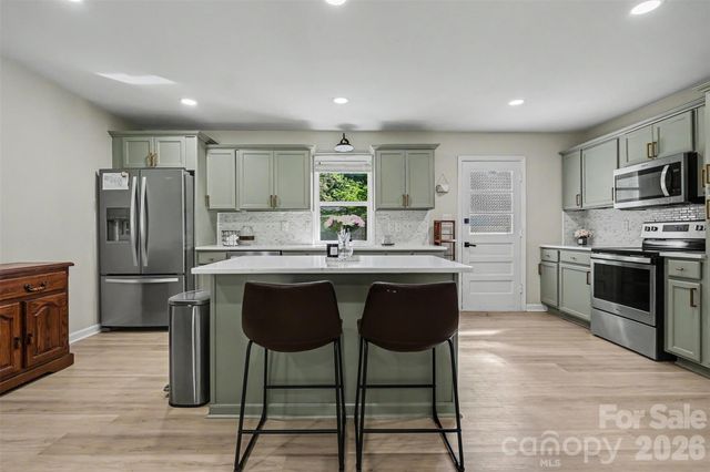 4023 Strangford Avenue, Charlotte, NC 28215