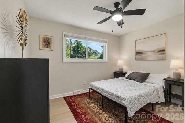 4023 Strangford Avenue, Charlotte, NC 28215