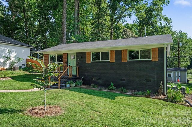 4023 Strangford Avenue, Charlotte, NC 28215