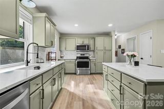4023 Strangford Avenue, Charlotte, NC 28215
