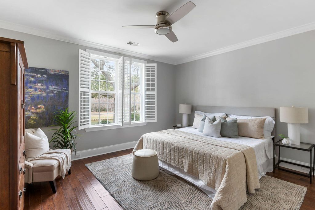 Image 13 of property listing at 4320 Savoy Street, Mount Pleasant, SC 29466