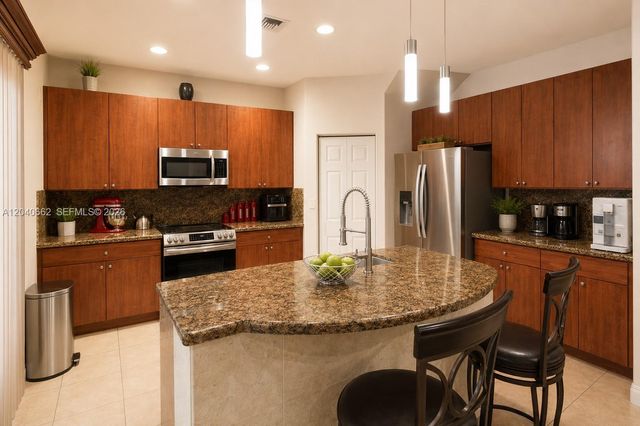 116 SE 22nd Ter, Homestead, FL 33033