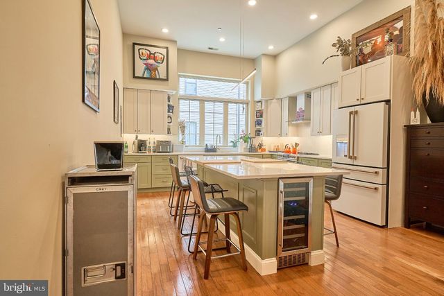 1802 GINNODO ST, Philadelphia, PA 19130
