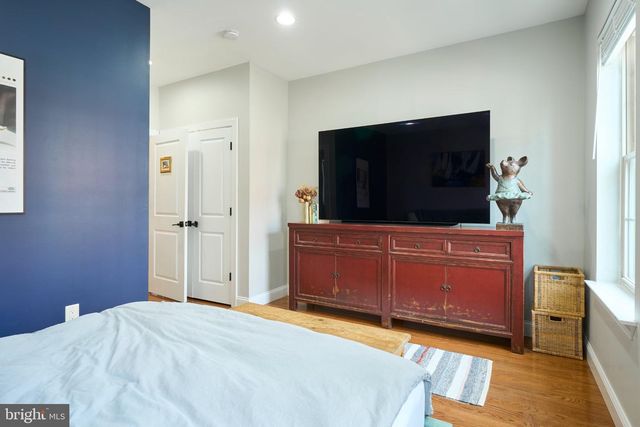 1802 GINNODO ST, Philadelphia, PA 19130