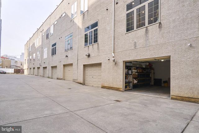 1802 GINNODO ST, Philadelphia, PA 19130
