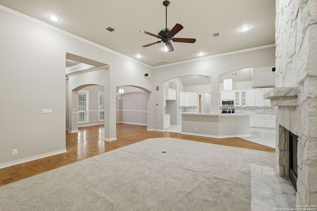 306 HORNPIPE HLS, San Antonio, TX 78260