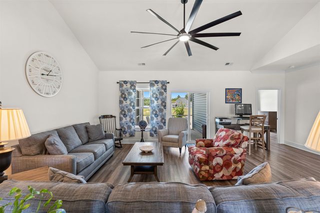 1052 Jase Dr., Longs, SC 29568