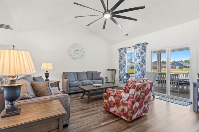 1052 Jase Dr., Longs, SC 29568