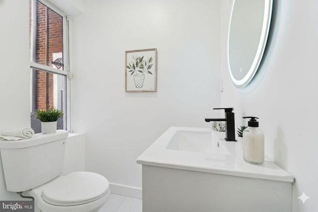 537 N WANAMAKER ST, Philadelphia, PA 19131