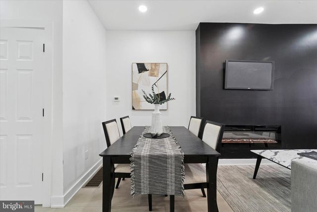 537 N WANAMAKER ST, Philadelphia, PA 19131