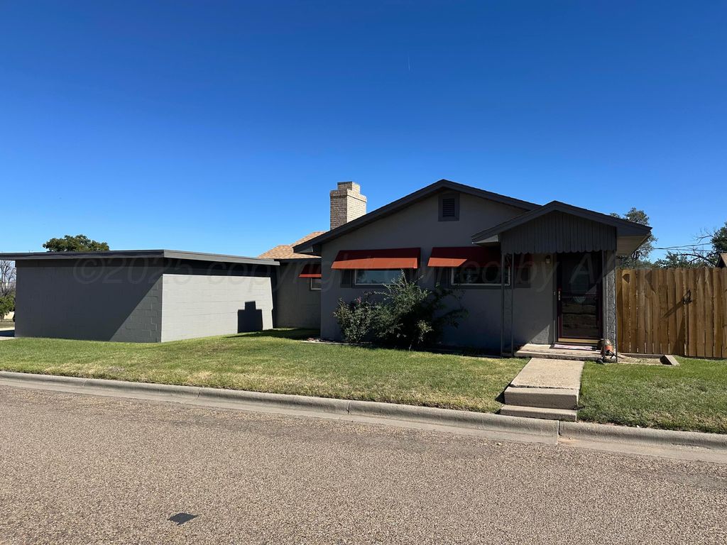 1021 W Jackson Street, Borger, TX 79007