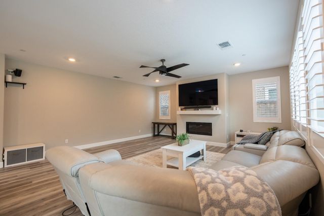 3314 Jackrabbit Ct, Folsom, CA 95630
