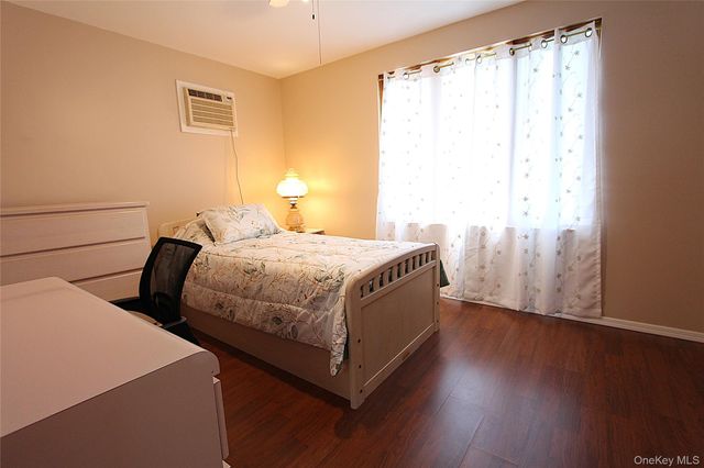 72-19 66th Road, Middle Village, NY 11379