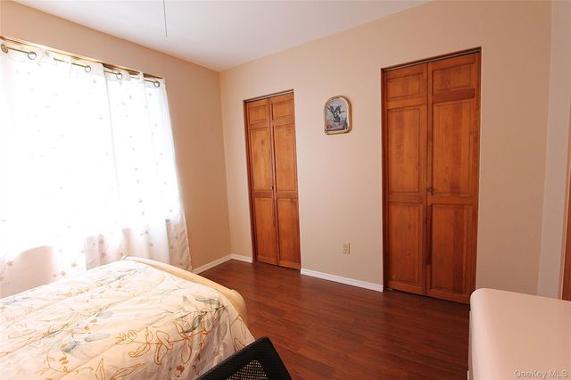 72-19 66th Road, Middle Village, NY 11379