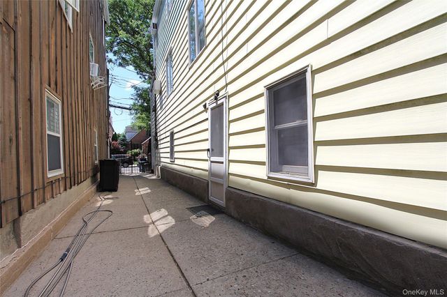 72-19 66th Road, Middle Village, NY 11379