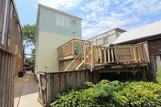 72-19 66th Road, Middle Village, NY 11379
