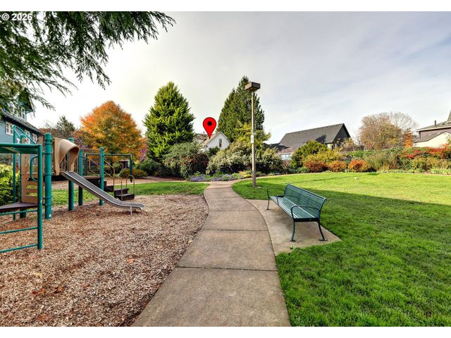 4044 Ne 6TH Ave, Portland, OR 97212