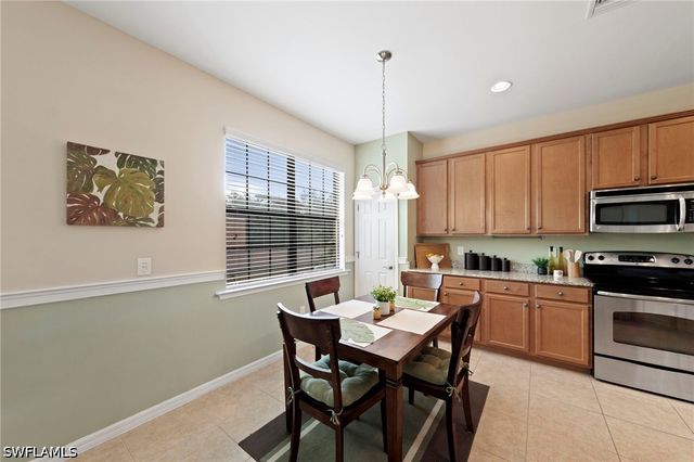 3712 Pino Vista WAY 4, Estero, FL 33928