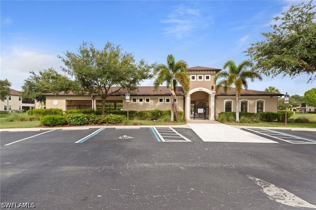 3712 Pino Vista WAY 4, Estero, FL 33928