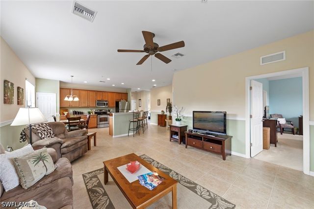 3712 Pino Vista WAY 4, Estero, FL 33928