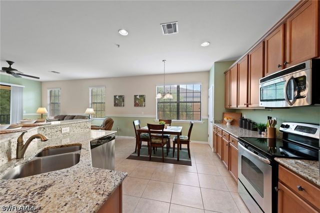 3712 Pino Vista WAY 4, Estero, FL 33928